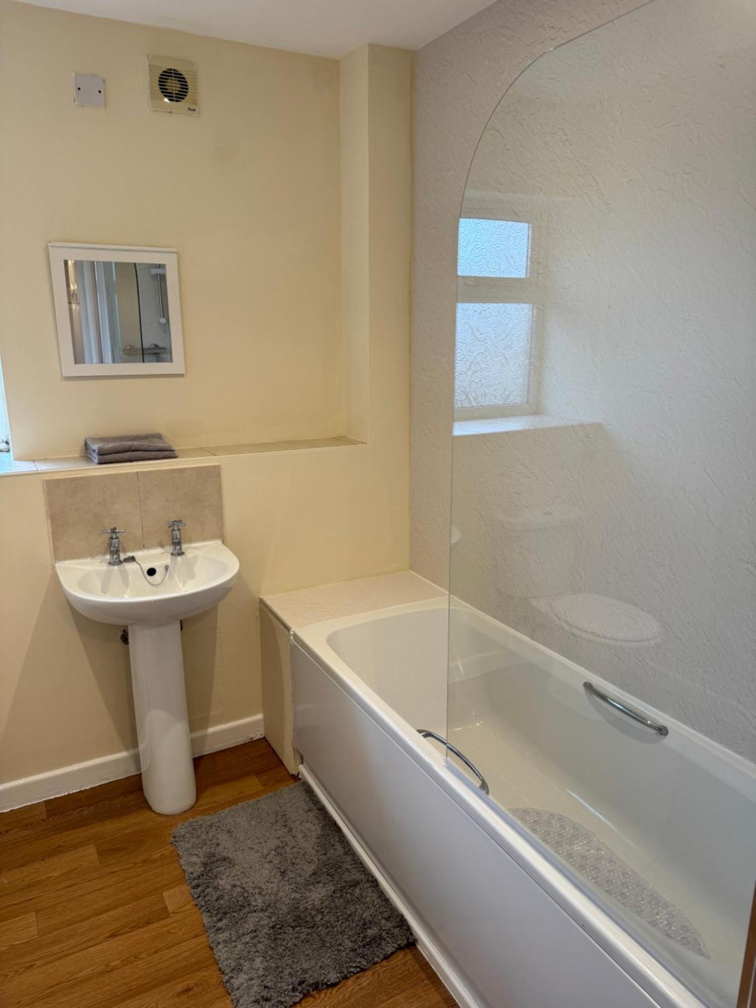 Modern, Quiet, Sleeps 9, Etihad, Coop Live, แมนเชสเตอร์ ภายนอก รูปภาพ